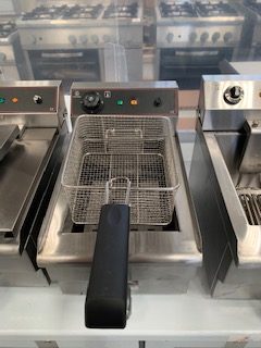 FRITEUSE ÉLECTRIQUE AVEC VANNE DE VIDANGE 10 LITRES