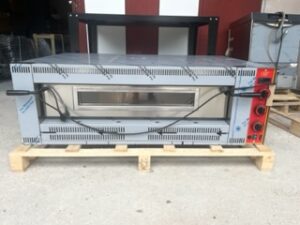 FOUR À PIZZA GAZ 6 PIZZA DIAMETRE 36 SUR LA PROFONDEUR ITALIEN