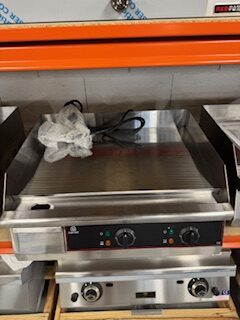 PLANCHA PLAQUE A SNACKER CHROME ELECTRIQUE 6 KW 220V MONOPHASE