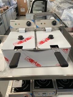 FRITEUSE ÉLECTRIQUE 2 X 8 LITRES
