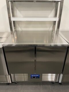 TABLE COMPACT REFRIGEREE 2 PORTES 250 LITRES