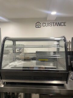 VITRINE REFRIGEREE DE COMPTOIR / DESIGN ELEGANT/ VITRE BOMBEE